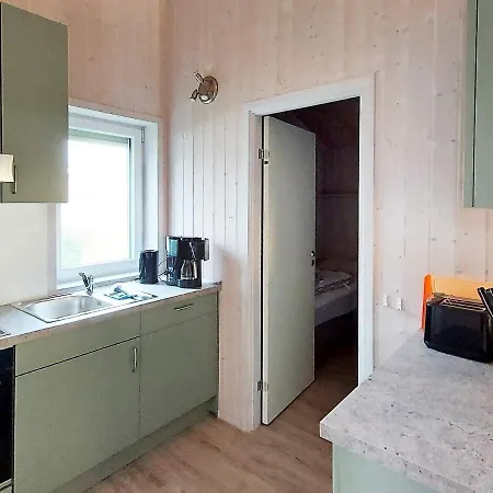 Two-bedroom In 3 *