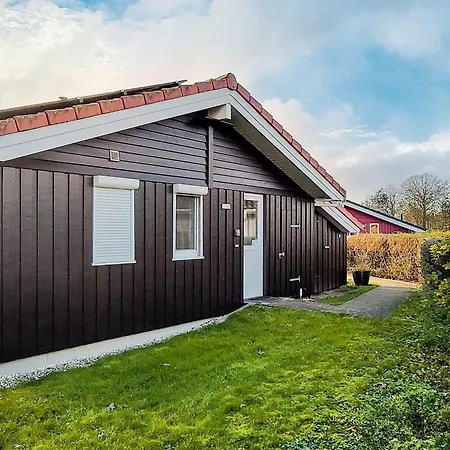 Two-bedroom In 3 Holiday home